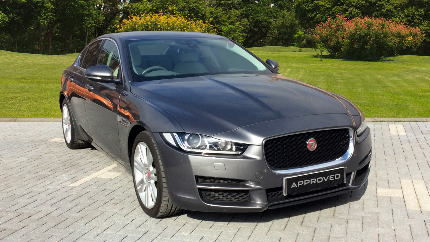 Used Jaguar XE 2.0d [180] Portfolio 4dr Auto Diesel Saloon for Sale